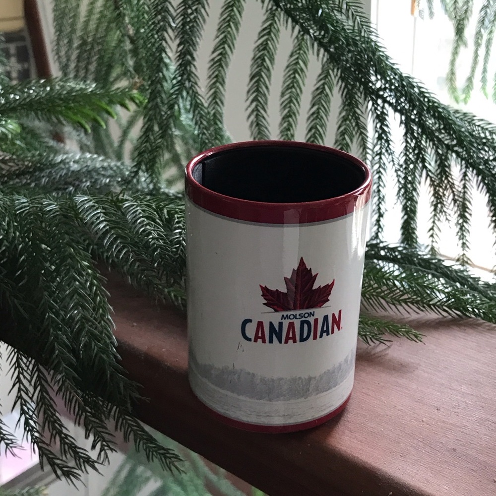 Molson Canadian beverage sleeve